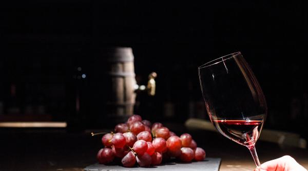 adio contrabanda inteligenta artificiala ar putea recunoaste vinul falsificat