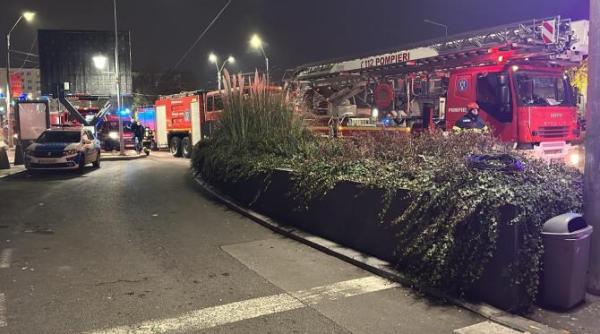 incendiu la un centru comercial situat pe calea vacaresti din bucuresti