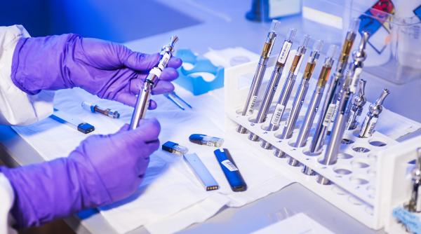 microorganisme din intestin extrase din fecale sunt folosite pentru tratarea unor forme de cancer