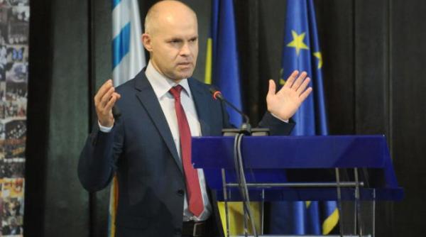 daniel funeriu eu am introdus scoala altfel dar ma opun mai multor aspecte