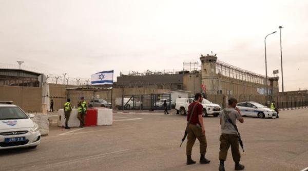 tancurile israeliene au intrat in khan younis corpul de artilerie opereaza in interiorul fasiei gaza pentru prima data de la inceputul operatiunilor