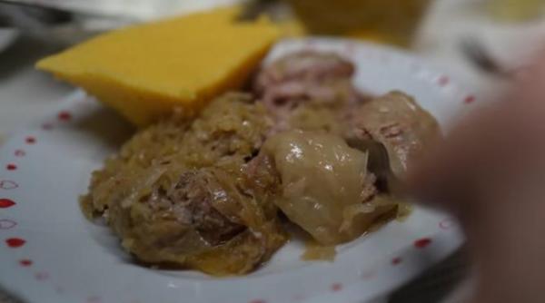 sarmale ca in ardeal vei cere si a doua portie daca le vei gusta reteta pentru masa de craciun