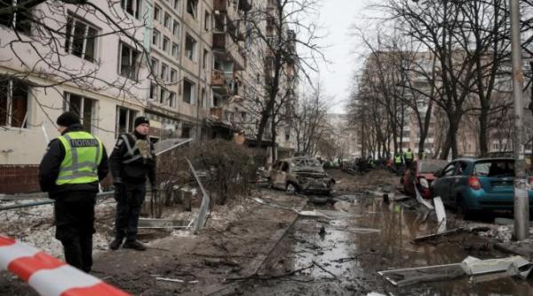 se aud explozii la kiev sirenele de raid aerian au fost declansate