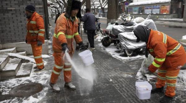 beijingul va fi lovit de un val de frig ninge din ce in ce mai mult