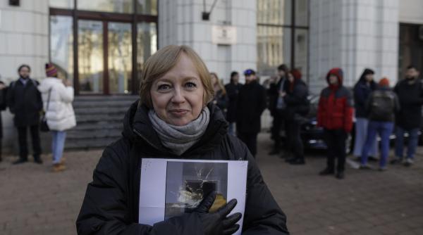 flashmob de sustinere pentru emilia sercan in fata parchetului general