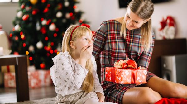 psihologul leca palma pentru parinti inainte de craciun ce sunt eu pentru copil o piatra de gatul lui de ce fiindca nu l ai invatat sa isi stranga bani pentru ceea ce isi doreste