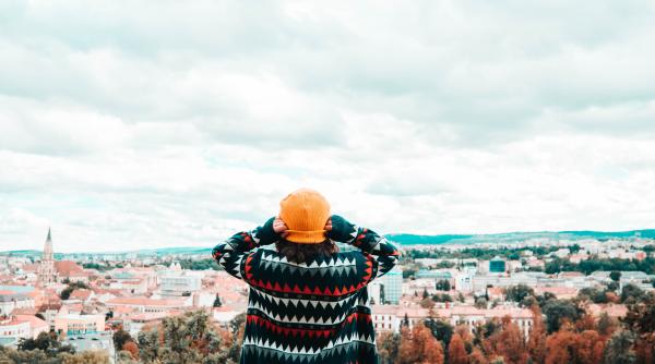 apartament din cluj pus la inchiriere cu un pret astronomic inainte de craciun ce droguri folosesti baiete vad ca iti dau bine tare