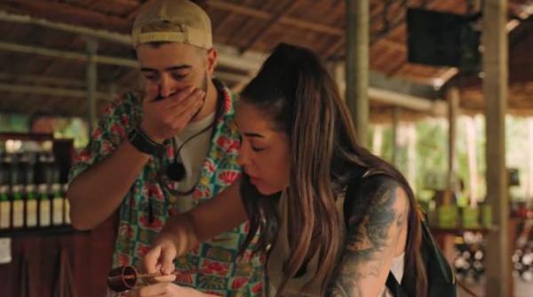 aventura strigati ura jurnalul de calatorie al lui speak criticat patrick andr de hillerin cum accepta netflix asa ceva mai da si bani este un dezastru