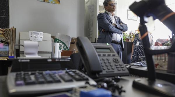 iar se protesteaza la finante nemultumiri ca nu le creste salariul si n 2024 cu 5prc spun ca in 2023 nu le au crescut salariile ci li s a facut dreptate