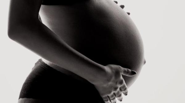 o mamica din alabama a dat viata pe cale naturala iar a doua zi a nascut prin cezariana