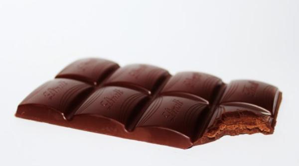 ciocolata britanica are un gust distinctiv ce ii da aroma si de ce difera de la tara la tara