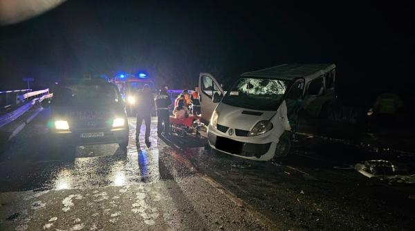 accident teribil pe dn 14 intre un microbuz cu persoane si un autoturism a fost activat planul rosu de interventie update foto