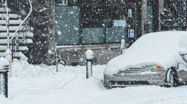 cat de riscant e sa nu cureti zapada de pe masina titi aur asa e legal corect si defensiv video