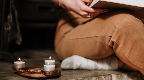 cartea care va va tine de cald cateva zile reykjav k scrisa cu durerea unei natiuni si sangele unei fete nevinovate