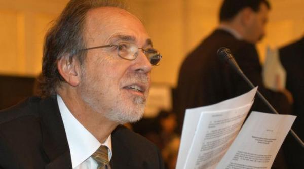 un fost raportor al consiliului europei a murit dick marty a lansat o ancheta asupra inchisorilor secrete ale cia finalizata cu un raport care a acuzat si romania