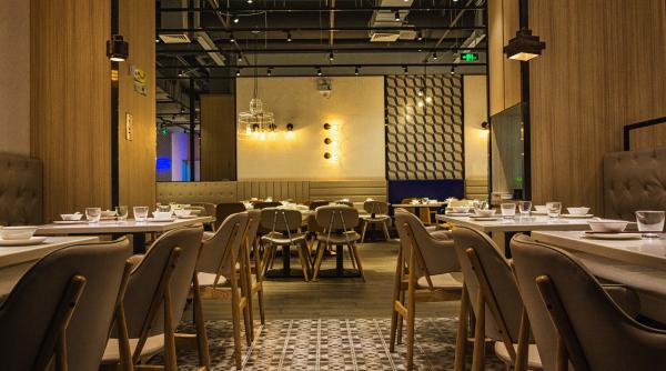 doua restaurante din neamt care urmau sa gazduiasca petreceri de revelion inchise de isu functionau fara autorizatie de securitate la incendiu