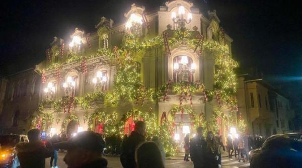 cel mai frumos loc din bucuresti casa mita biciclista ce spuneau vadim si topescu despre cea mai frumoasa romanca femeia care rupea inimile barbatilor