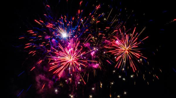 cum te pot imbolnavi focurile de artificii prof univ dr cristian oancea sunt foarte nocive