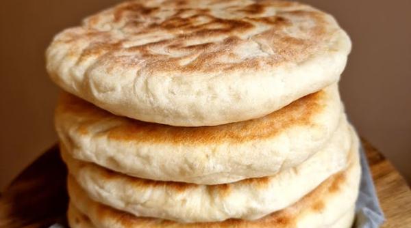 paine turceasca in tigaie cu lapte si condimente iese moale si gustoasa iata cat de simpla e reteta