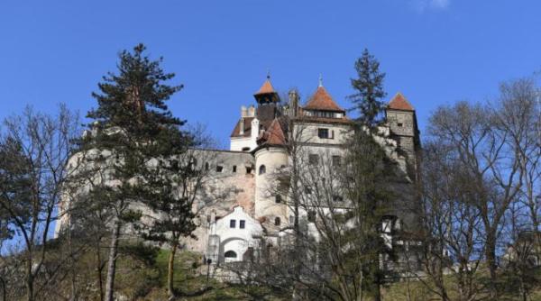 accident grav la intrarea in bran un tanar de 19 ani a murit
