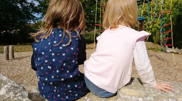 boala ciudata cu care se confrunta fetele si care le afecteaza dezvoltarea