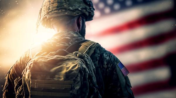 pentagonul nu planuieste o retragere militara din irak ramanem foarte concentrati pe misiunea de infrangere a isis