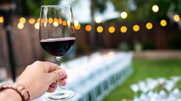 esti fan vin rosu iata cateva moduri in care poate fi consumat acesta