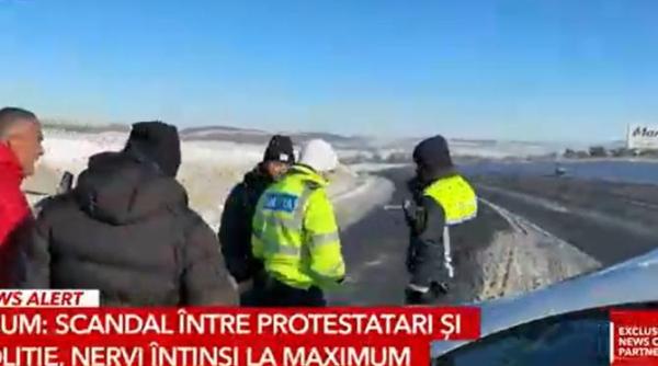 scandal intre transportatori si politisti la suceava protestatarii au fost blocati in parcare asta e o intaratare la manie