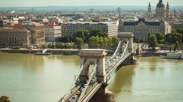 se dezvolta un super complex imobiliar in budapesta cu bani din emiratele arabe unite va fi modernizata si gara de langa cu 5 mld de euro