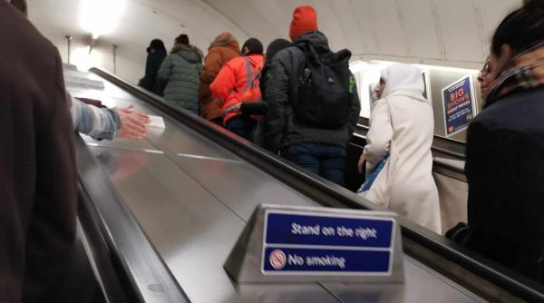 doua lucruri care mi au placut la oamenii din uk al treilea m a enervat la culme