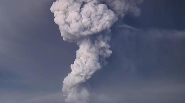 vulcanul marapi din indonezia a erupt din nou