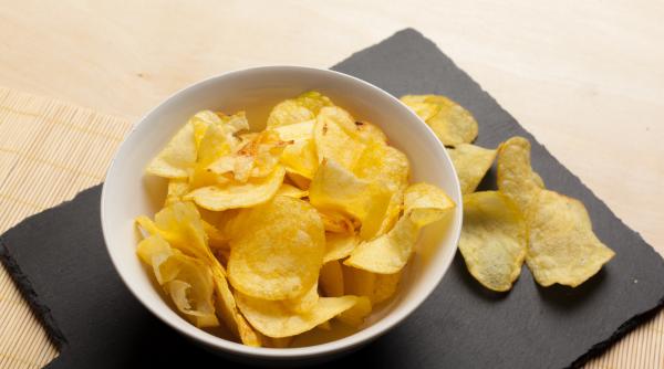 secretul chipsurilor facute acasa la air fryer reteta este foarte simpla