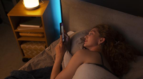 de ce e mai bun somnul cu intuneric bezna in camera