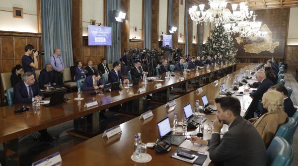 guvernul va reduce numarul angajatilor mipe in urma reorganizarii