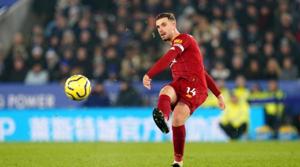 henderson s a intors sa joace in europa dupa doar 6 luni in arabia saudita fostul capitan al lui liverpool prezentat la ajax