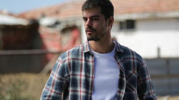 cine e actorul care impresioneaza in serialul poveste din anatolia ce are premiera la kanal d a slabit in timp record 15 kilograme pentru rolul sau