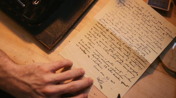 top 10 poeme de razboi scrise in transeele celor 1 000 de ani de istorie colectate de un profesor de la oxford