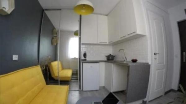 celebra garsoniera cu canapea galbena din nou la vanzare pretul un chilipir pentru cluj napoca mai rezista pe piata