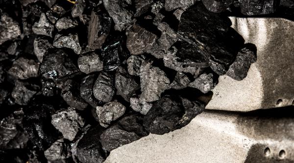 tentativa de furt la mina livezeni politistii au gasit zeci de saci cu carbune