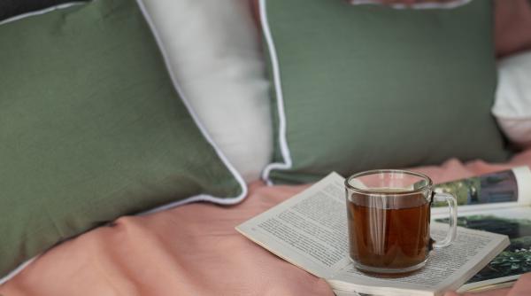 cele mai bune 6 ceaiuri care te ajuta sa adormi mai repede