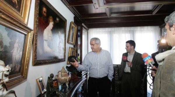 adrian nastase reactioneaza in scandalul de la muzeul de arta au fost patru zile de linsaj mediatic