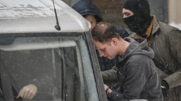 rusia acuza de spionaj a fost prelungita detentia unui jurnalist american care ar fi furat secrete de stat referitoare la complexul militar industrial