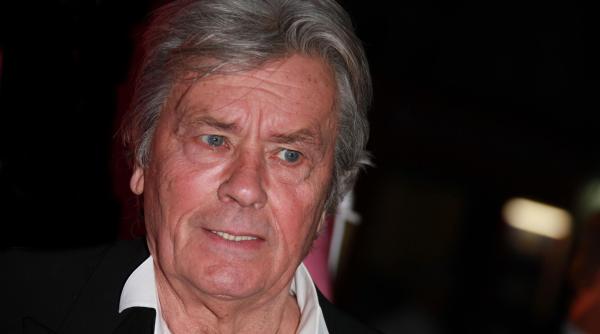 starea lui alain delon se agraveaza de la o zi la alta apropiatii spun ca actorul ar avea ganduri de sinucidere