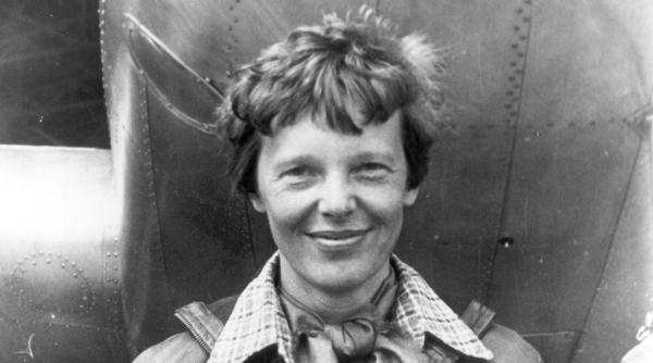 avionul ameliei earhart prima femeie care a zburat deasupra oceanului atlantic ar fi fost gasit dupa aproape 90 de ani de cautari