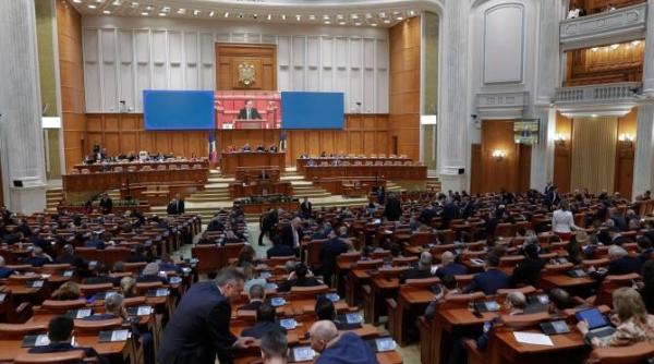 parlamentul incepe prima sesiune parlamentara avand ca prioritati jaloanele pnrr impozitarea pensiilor si combaterea traficului de droguri