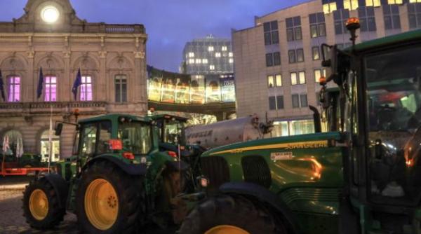 promisiunea ursulei von der leyen in fata furiei fermierilor care au aruncat cu oua in sediul ue