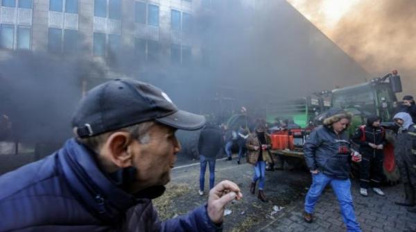 frontiera dintre belgia si tarile de jos blocata de fermieri ne am saturat video