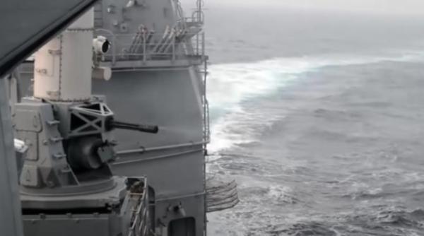 o nava de razboi americana si a folosit ultima linie de aparare pentru a distruge o racheta lansata de rebelii houthi