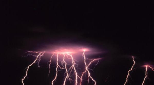 furtuni masive si inundatii cu potential fatal lovesc california