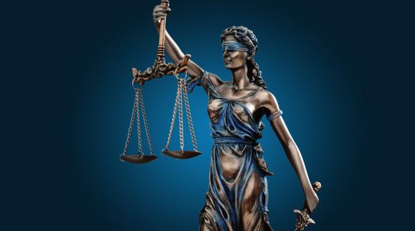 intrebarile momentului in cazul iulian dumitrescu cine a dat informatii pe surse din dosar sau ce faci cu o casa de 800 mp